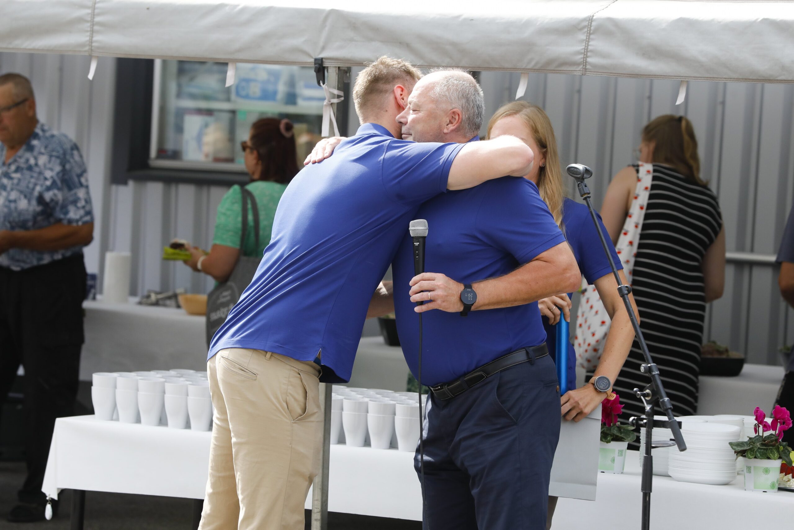 Varatoimitusjohtaja Niklas Narvanmaa ja konsernijohtaja Jouko Narvanmaa